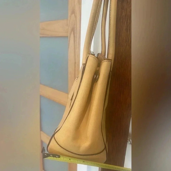 Vtg Coach Classic Madeline Tote Satchel Handbag Beige/Yellow Great Condition - Picture 9 of 12